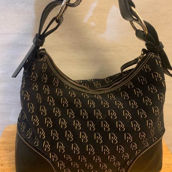 Dooney & Bourke Signature Nikki Navy and Gold Patent Canvas Shoulder Bag - Picture 2 of 16